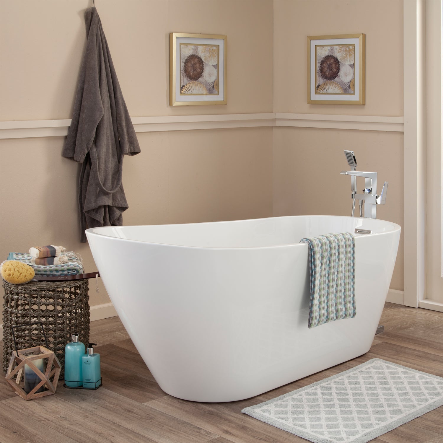 Simple Bold Style Statement, Sloped Design and Spacious Interior Bathtub by Altair