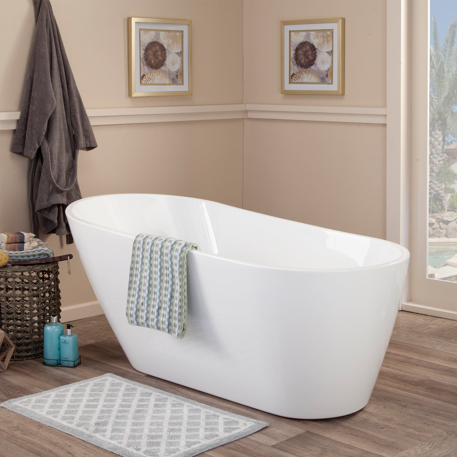Simple Bold Style Statement, Sloped Design and Spacious Interior Bathtub by Altair