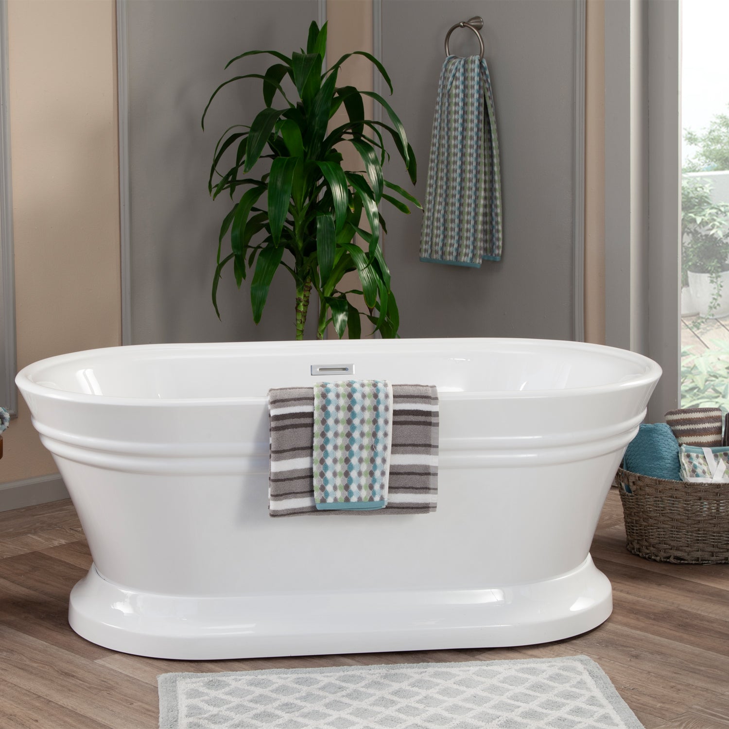 Freestanding Soaking Bathtub, Sleek, Contemporary Oval Design by Altair