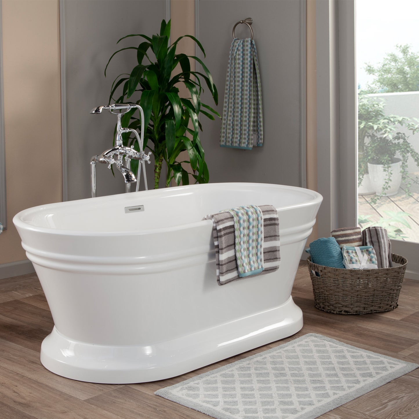 Freestanding Soaking Bathtub, Sleek, Contemporary Oval Design by Altair