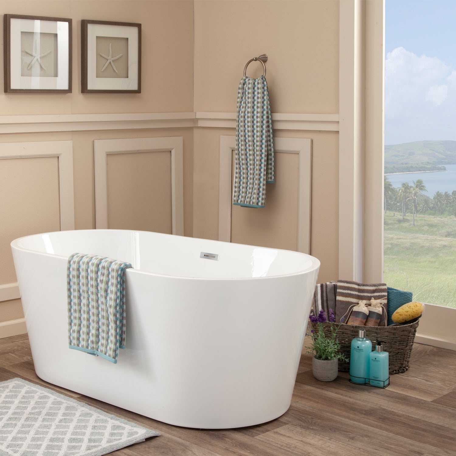 Simple, Contemporary Oval Design Freestanding Bathtub by Altair