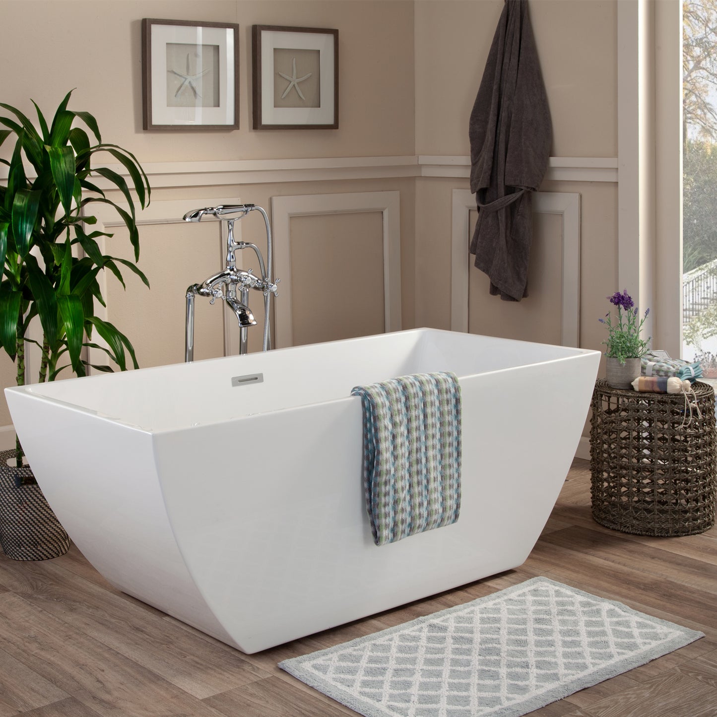 Sleek, Contemporary Square Design Spacious Soaking Tub by Altair