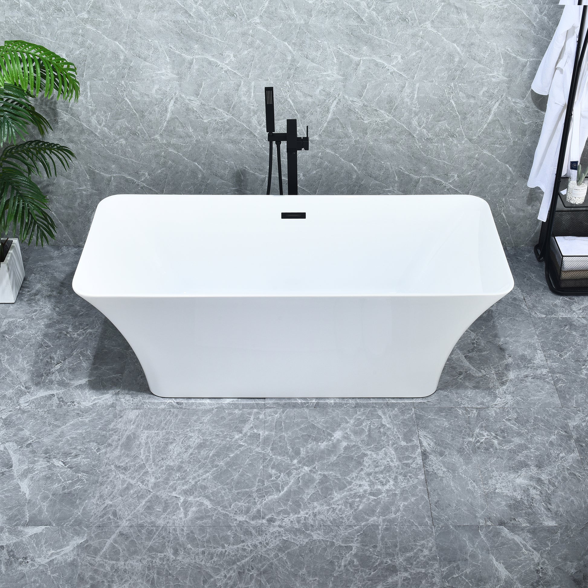 Create a New Relaxation Ritual with our stunning Freestanding Bathtub by Altair