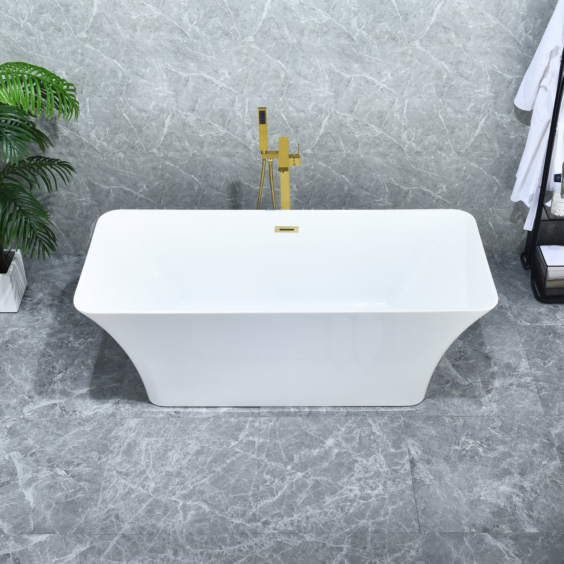 Create a New Relaxation Ritual with our stunning Freestanding Bathtub by Altair