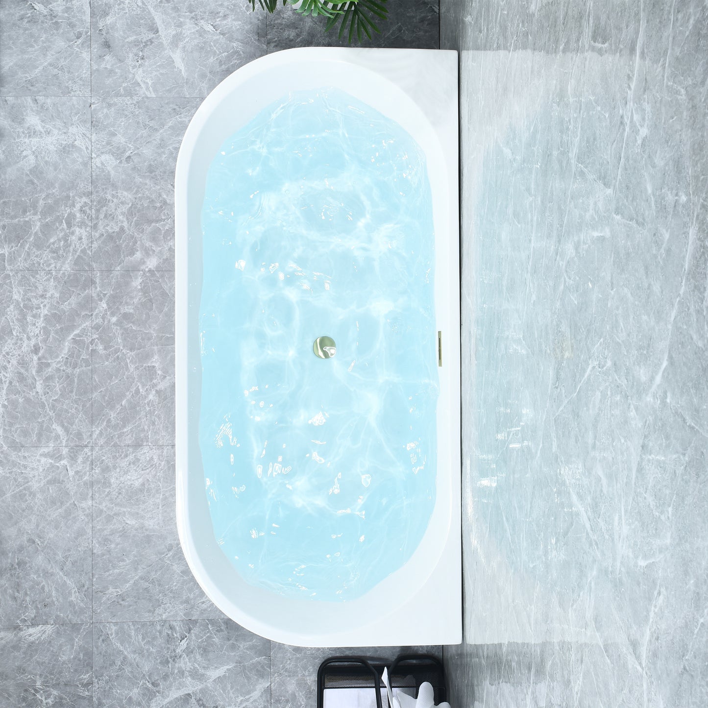 Contemporary D-shaped, back-to-wall design by Altair