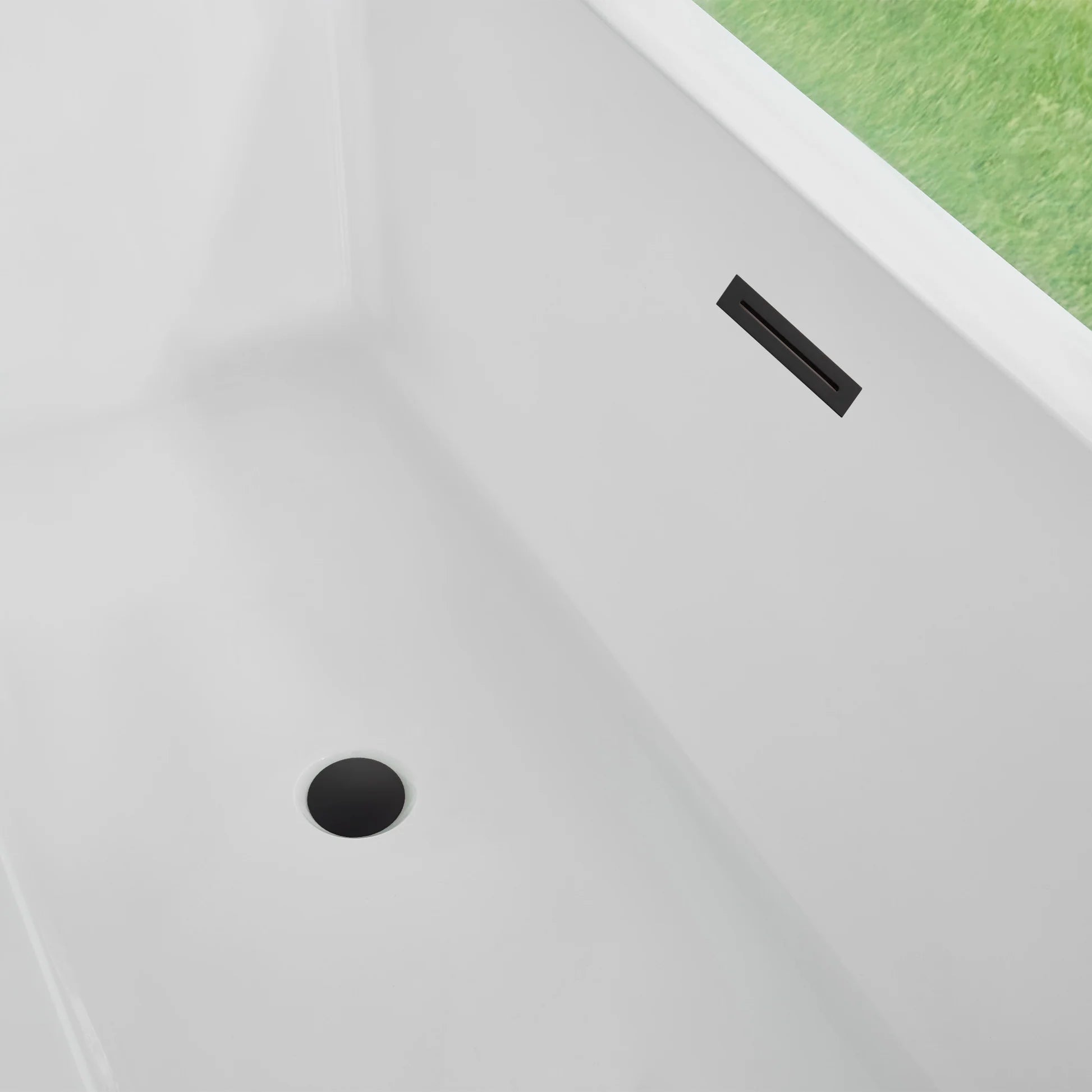 Flatbottom Freestanding Soaking Bathtub in White by Vanity Art
