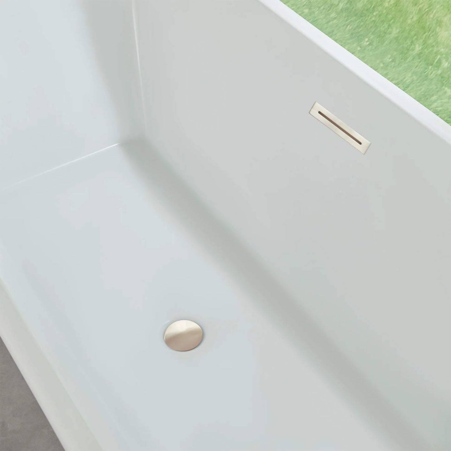 Freestanding Soaking Bathtub