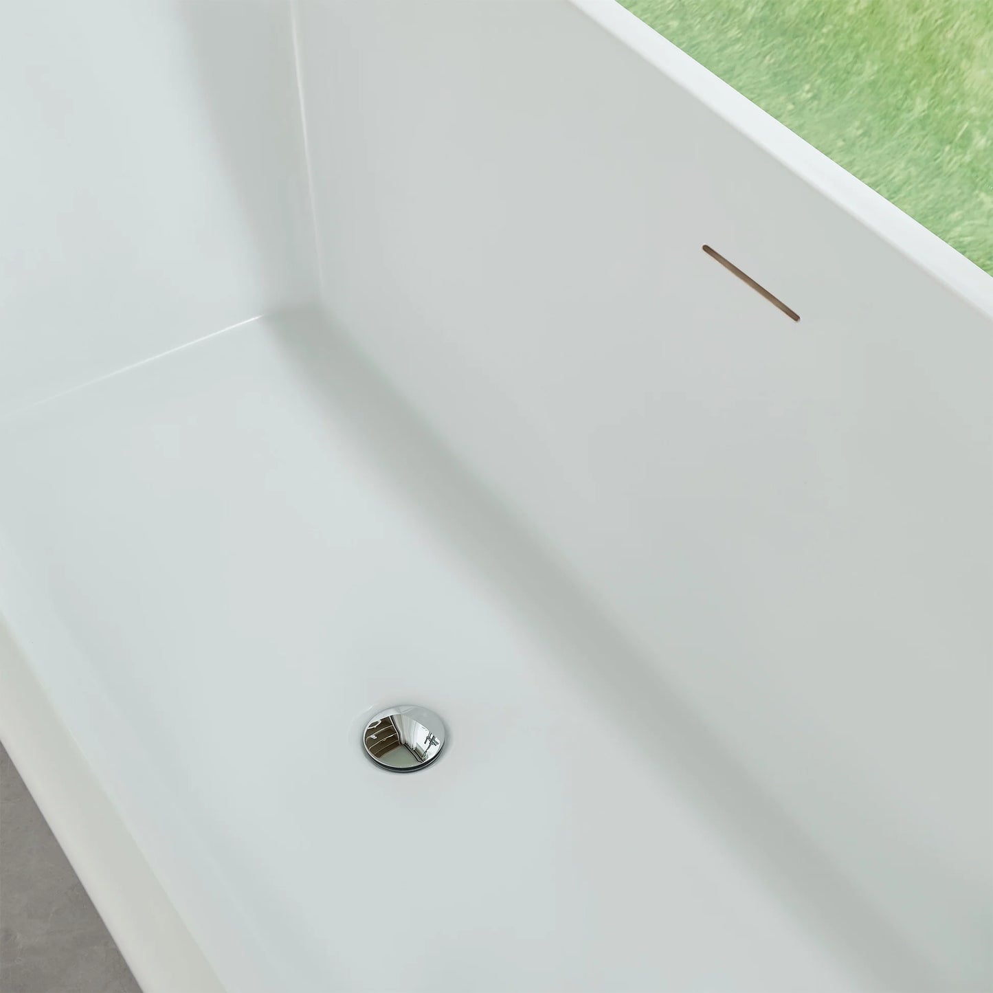 Freestanding Soaking Bathtub