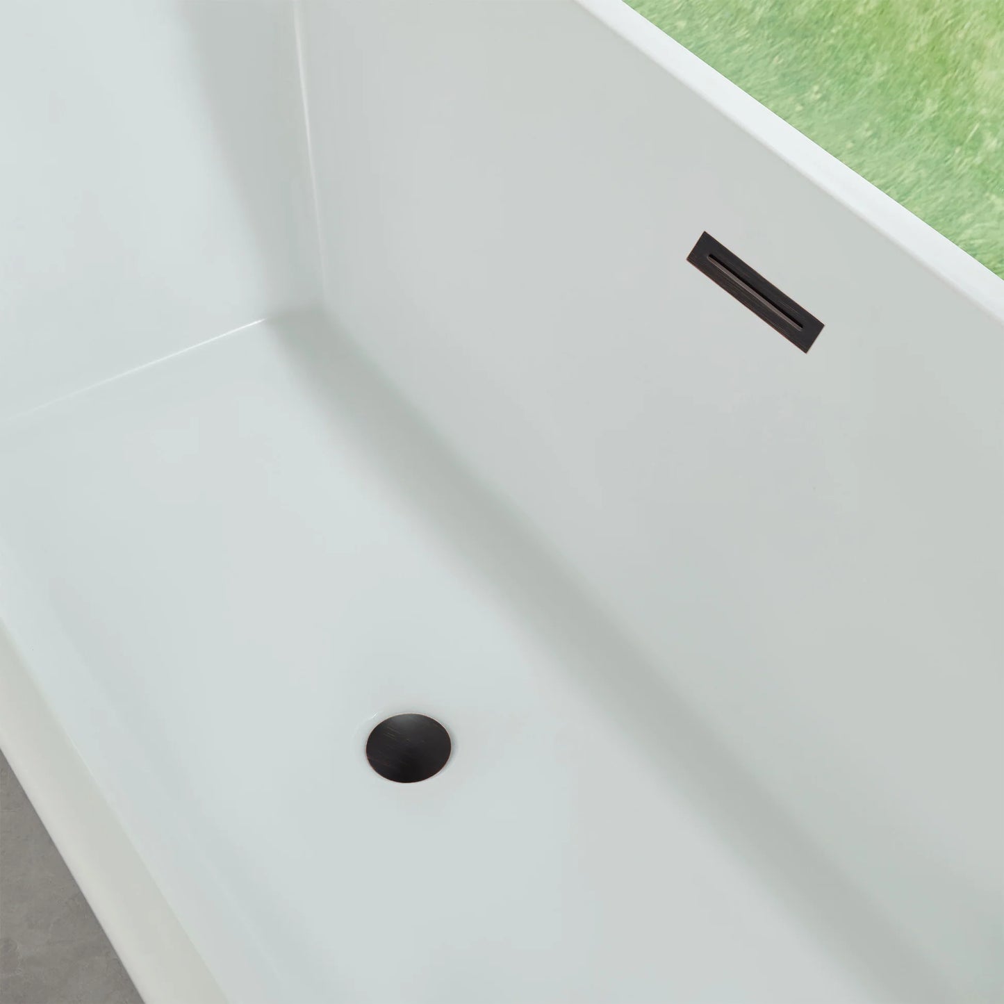 Freestanding Soaking Bathtub