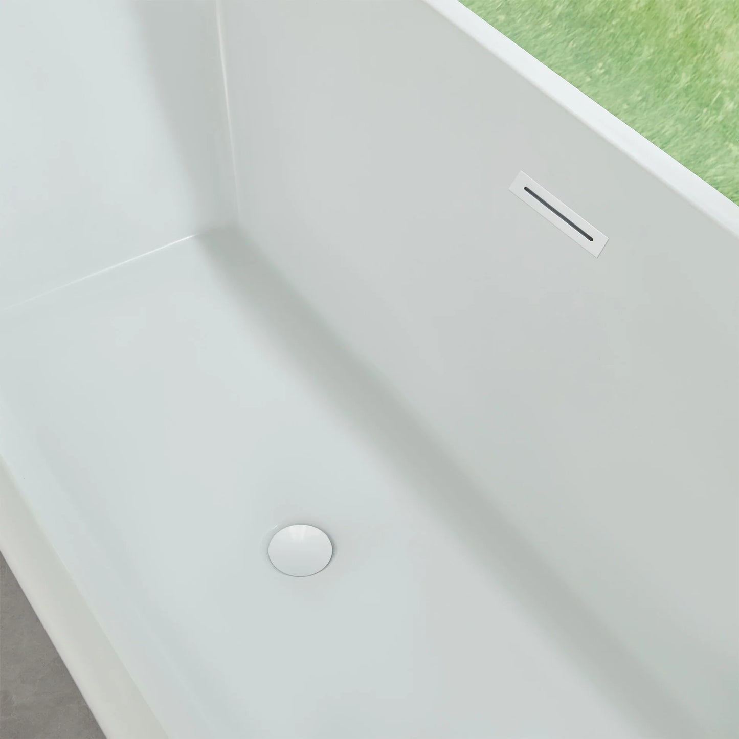 Freestanding Soaking Bathtub