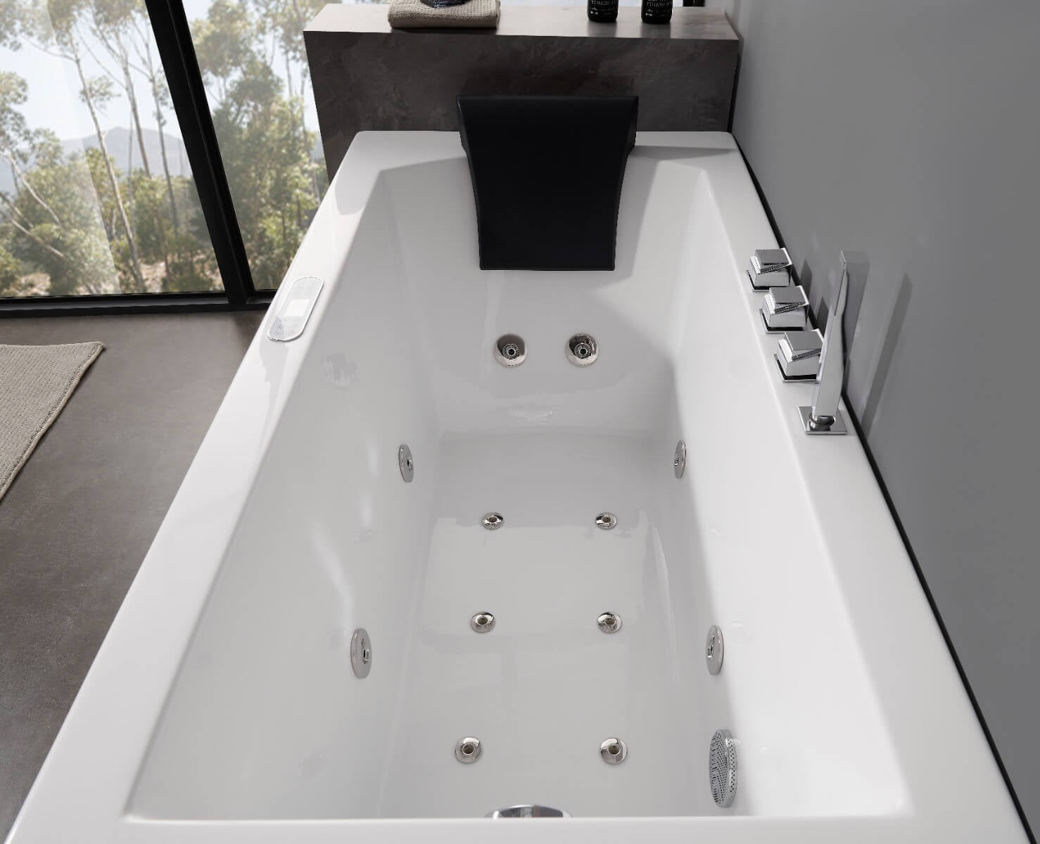 White Rectangular Whirlpool Bathtub w Fixtures by Eago