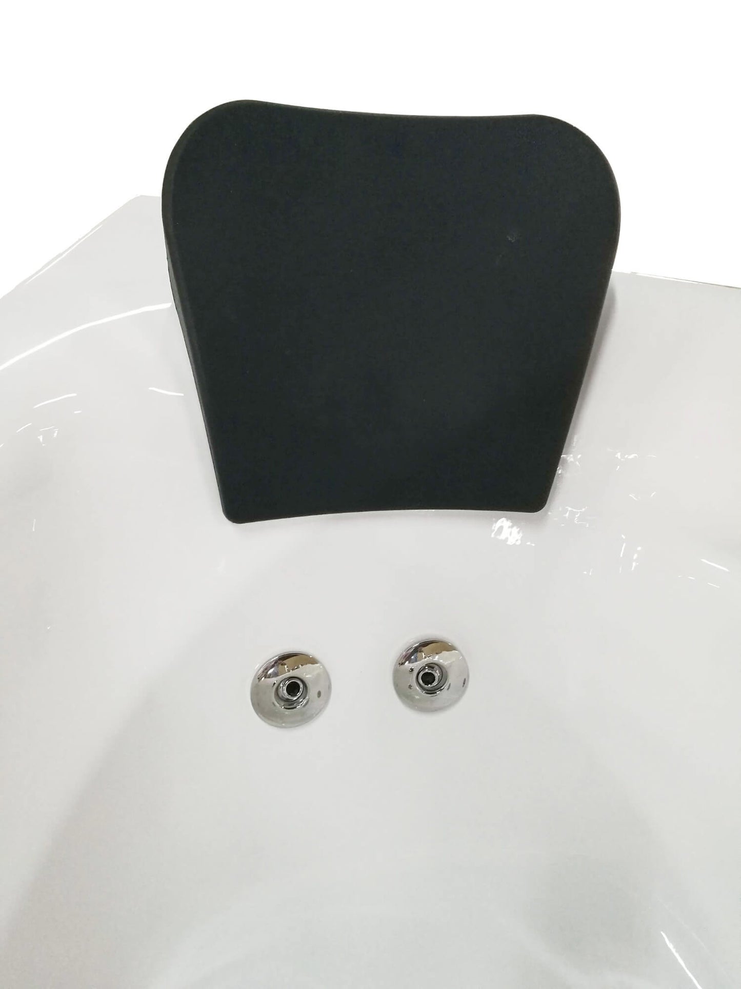 Single Person Corner White Whirlpool BathTub by Eago